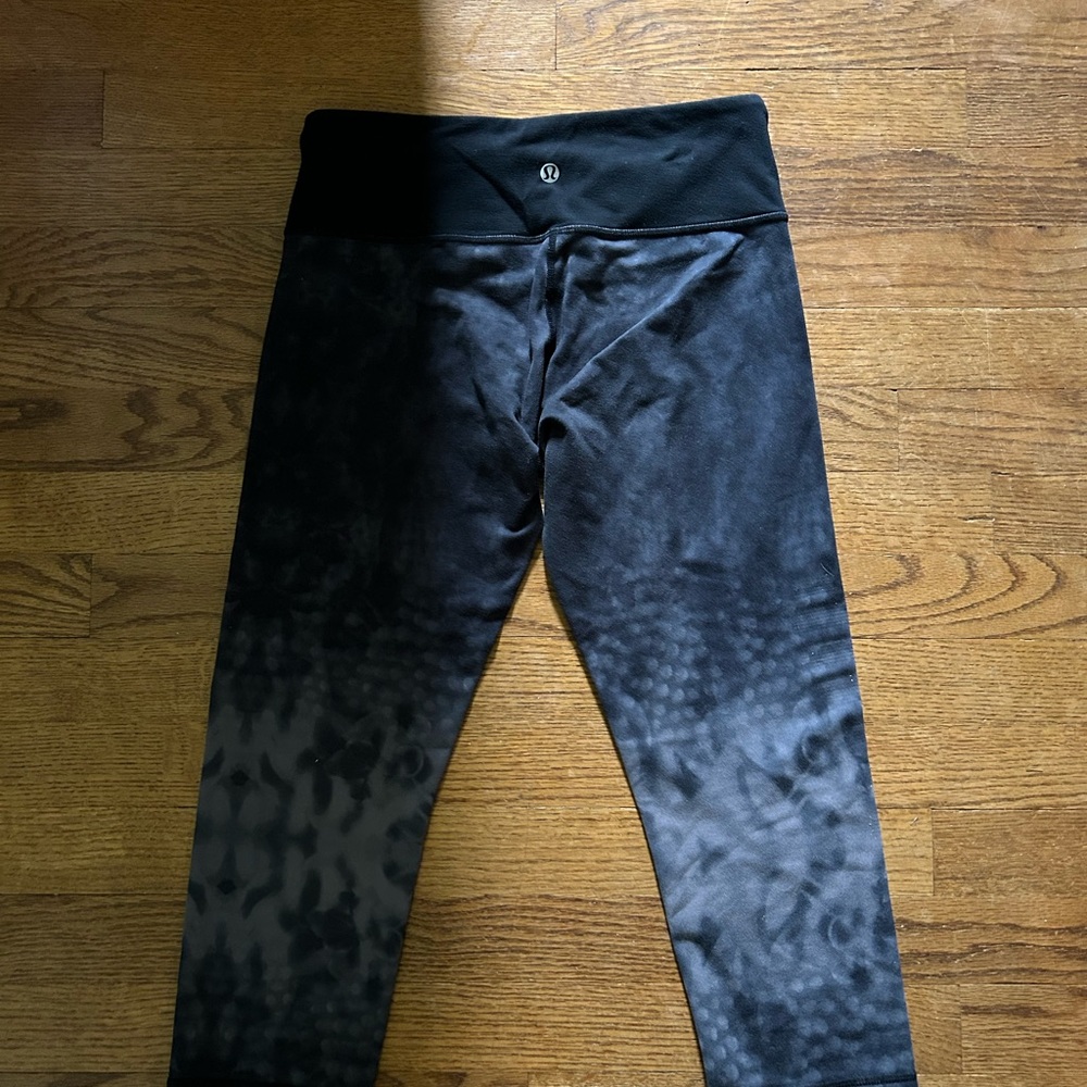 Lululemon Capri, Size 6